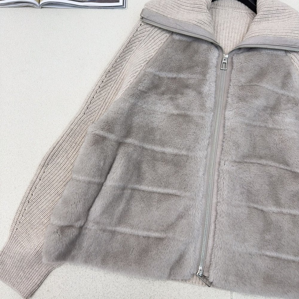 Пуховик меховой женский фото 4