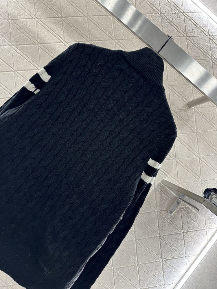 Пуховик на молнии с воротником стойкой фото 4