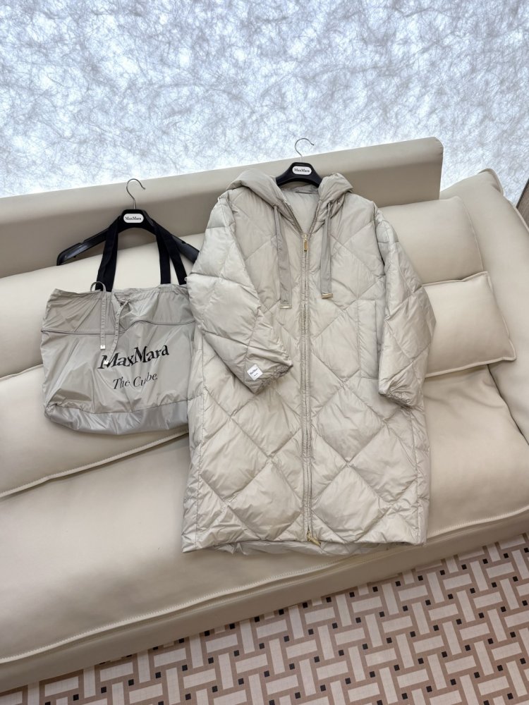 Пуховик с длинными рукавами на молнии фото 3