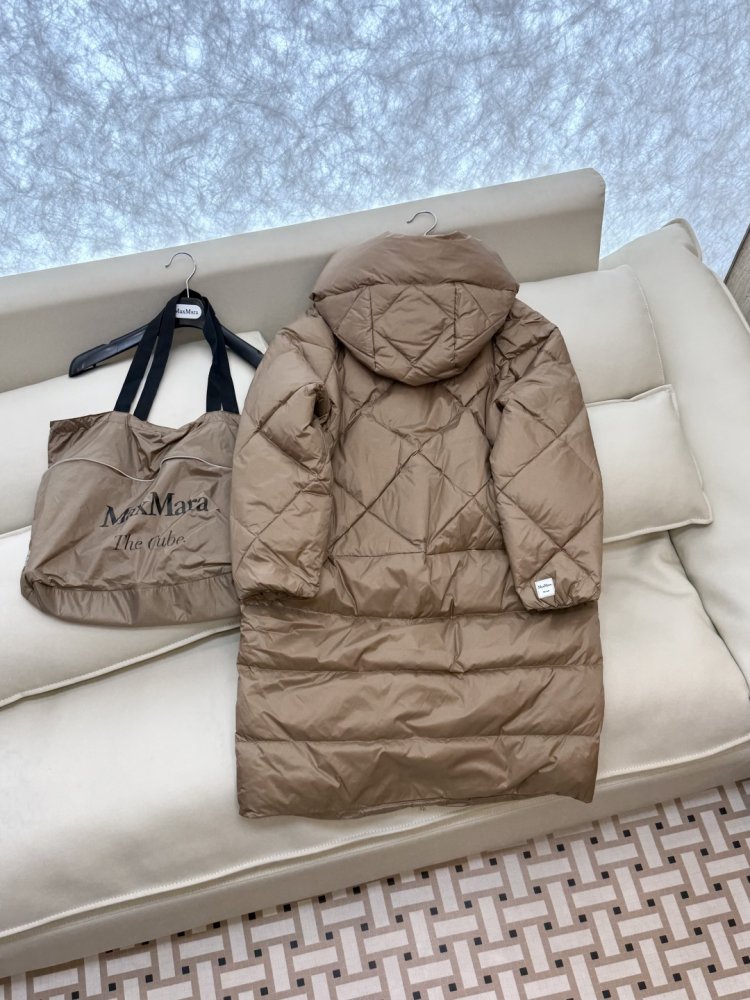 Пуховик с длинными рукавами на молнии фото 4