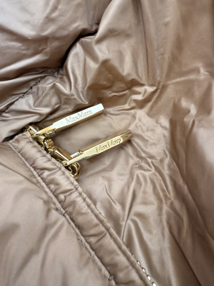 Пуховик с длинными рукавами на молнии фото 8