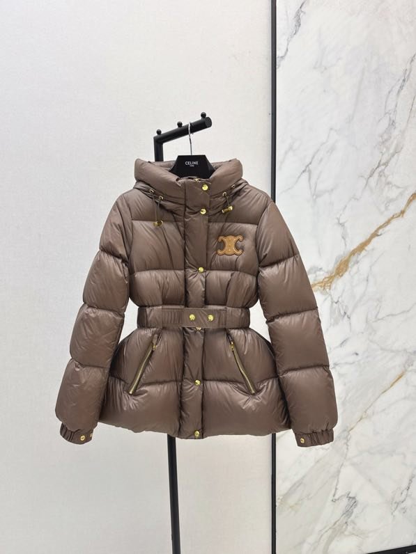 Пуховик с капюшоном женский