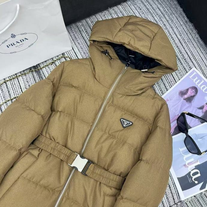 Пуховик с капюшоном женский фото 2