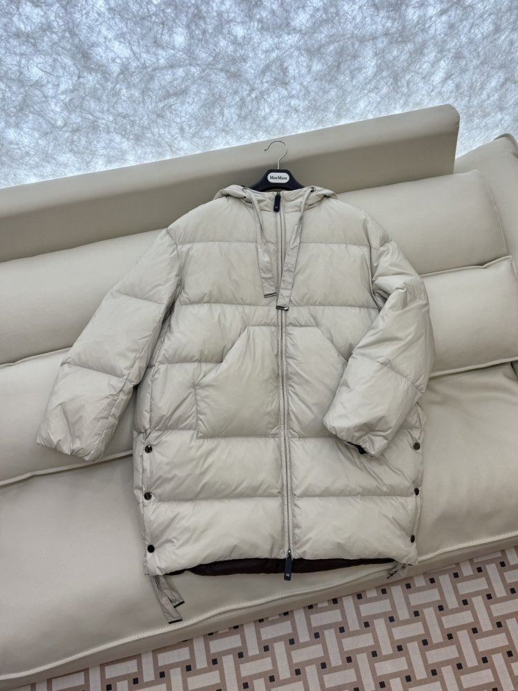 Пуховик с капюшоном женский фото 3