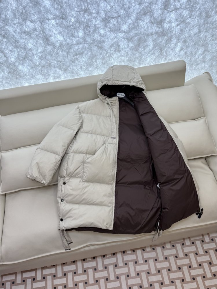 Пуховик с капюшоном женский фото 4