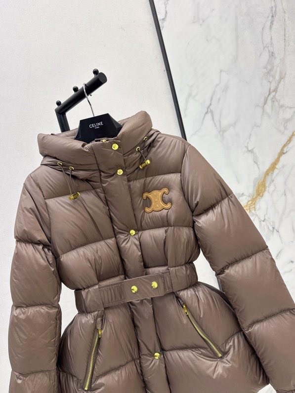 Пуховик с капюшоном женский фото 5