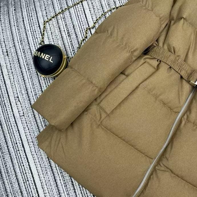 Пуховик с капюшоном женский фото 6