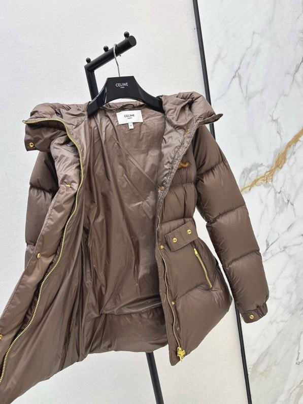 Пуховик с капюшоном женский фото 7