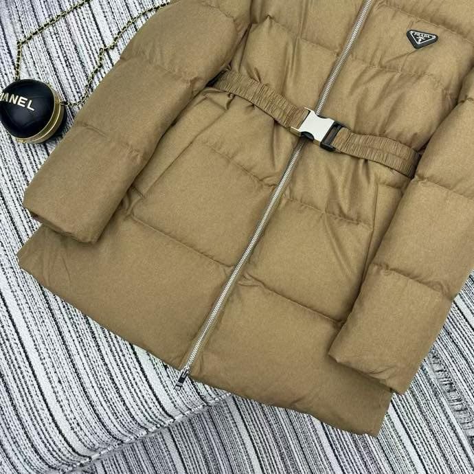 Пуховик с капюшоном женский фото 8