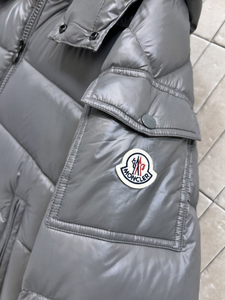 Down jacket from hood фото 4