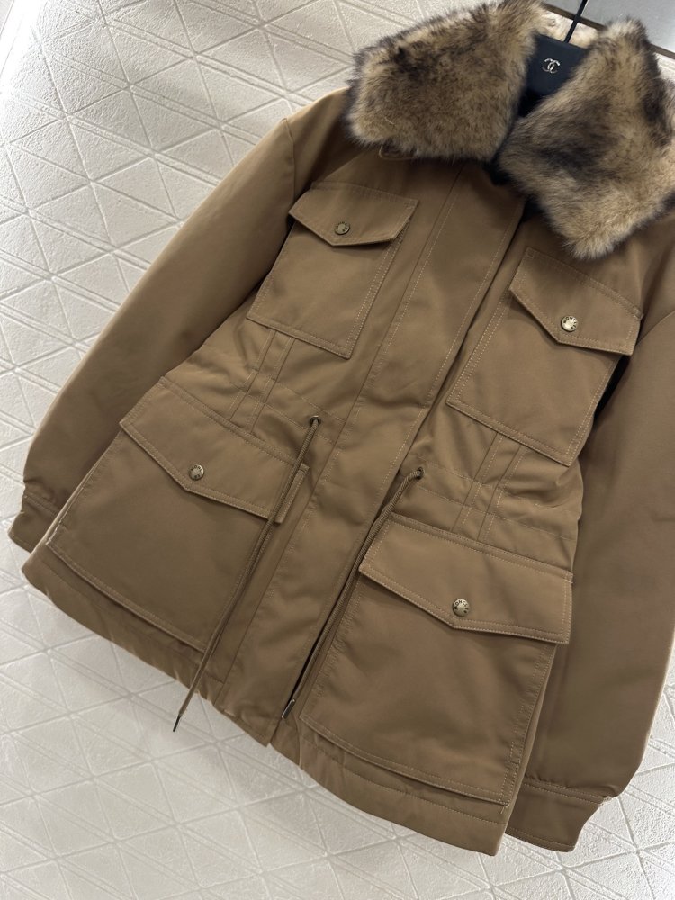 Пуховик з капюшоном фото 4