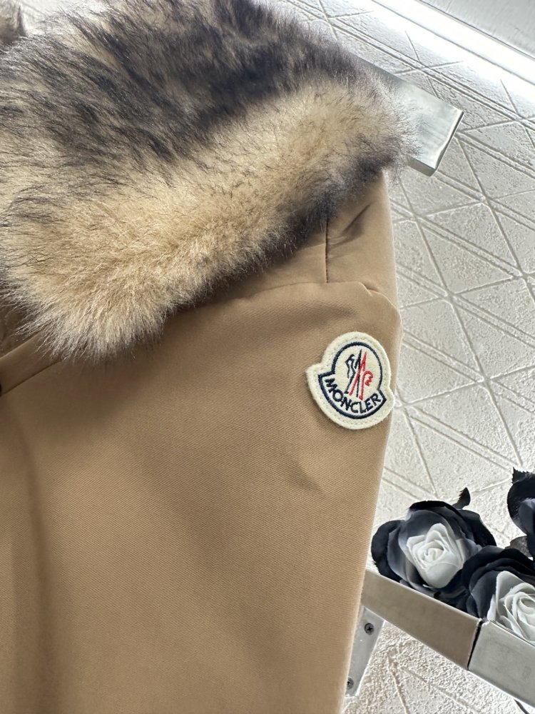 Пуховик з капюшоном фото 6