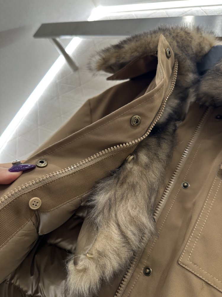 Пуховик з капюшоном фото 7