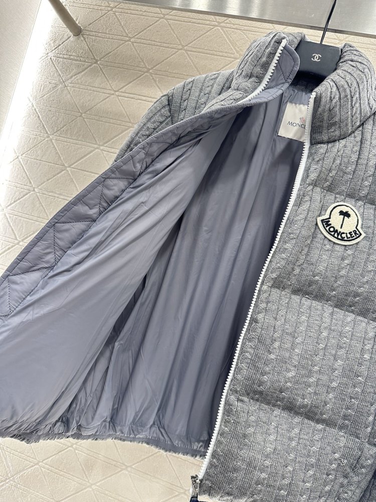 Down jacket from тисненым collar-reception фото 6