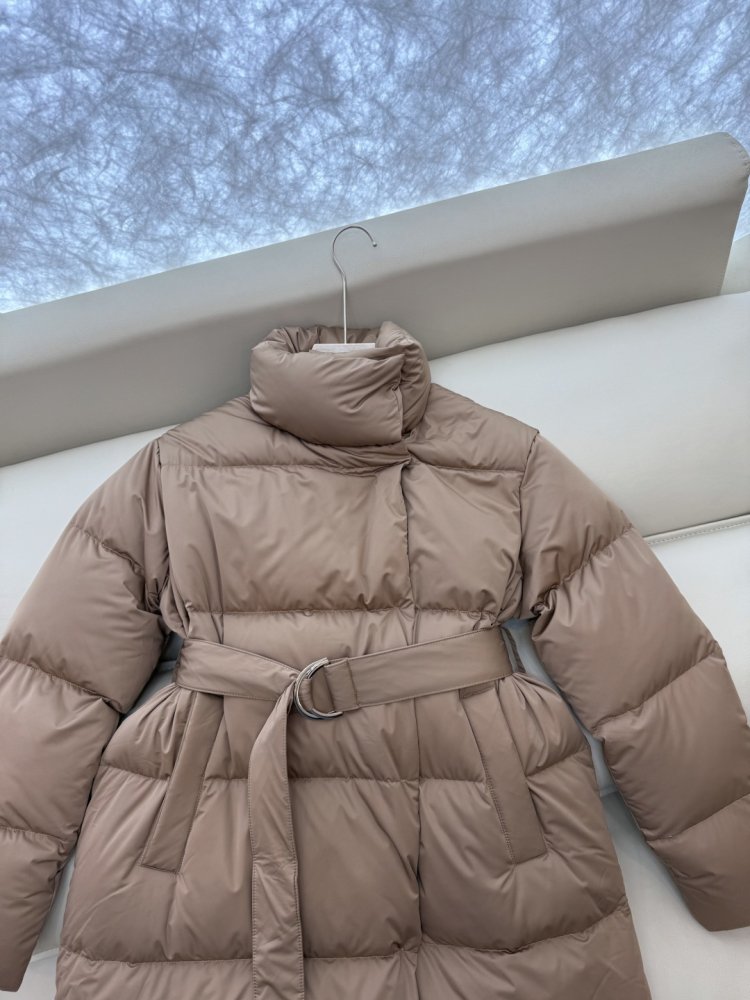 Пуховик с воротником стойкой и длинными рукавами фото 8