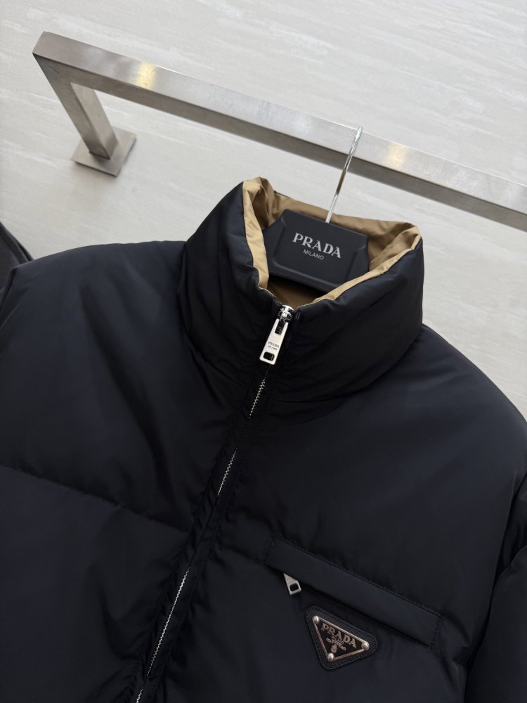 Пуховик средней длины с воротником стойкой фото 4