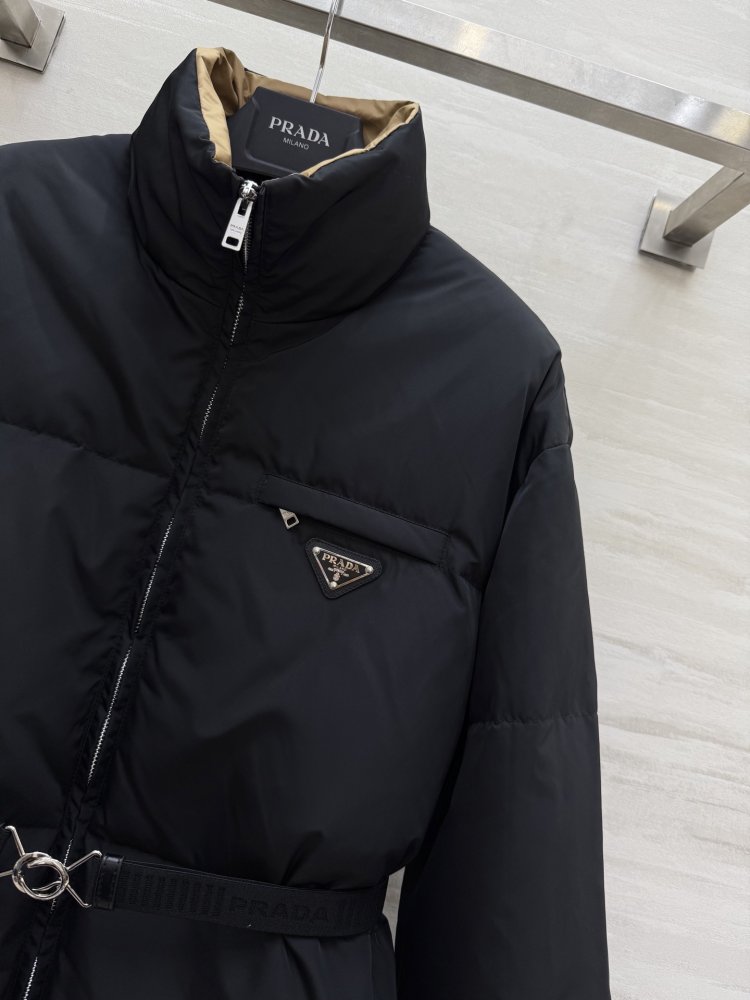 Пуховик средней длины с воротником стойкой фото 6