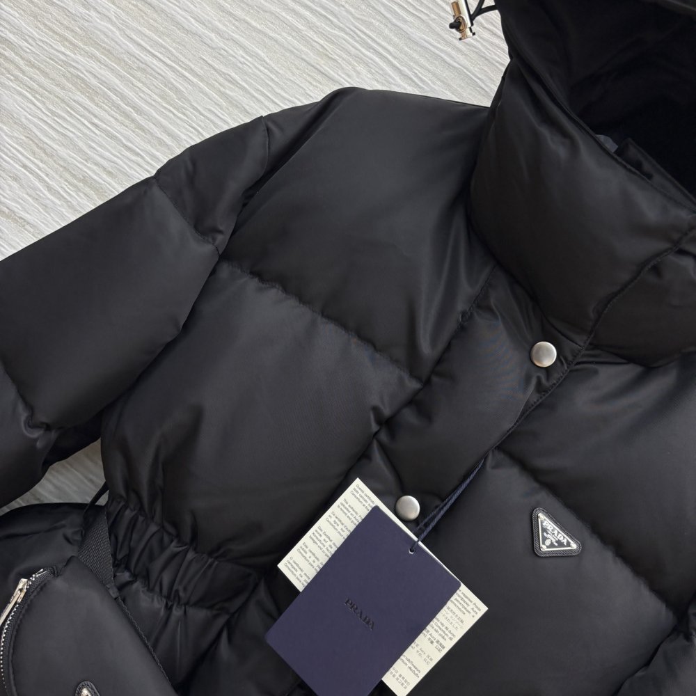 Down jacket female from hood and fitting waist фото 3