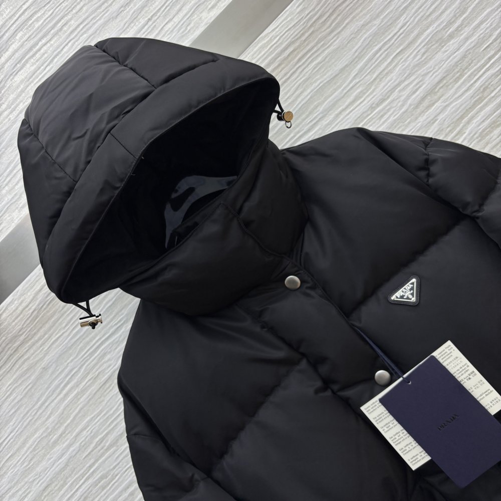 Down jacket female from hood and fitting waist фото 5