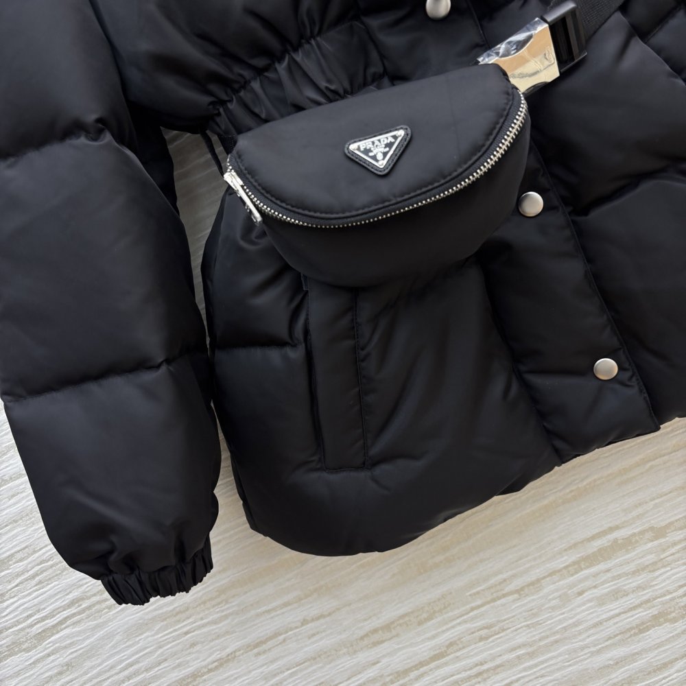 Down jacket female from hood and fitting waist фото 6