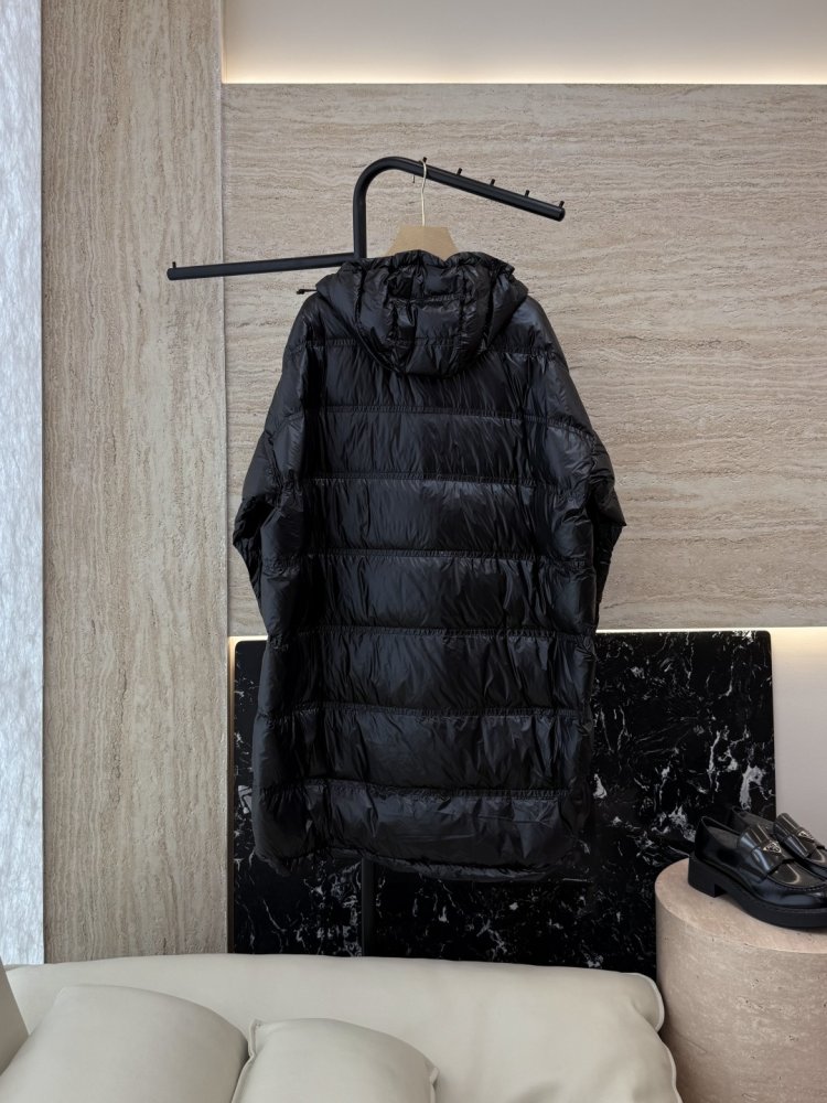 Пуховик женский с капюшоном фото 2