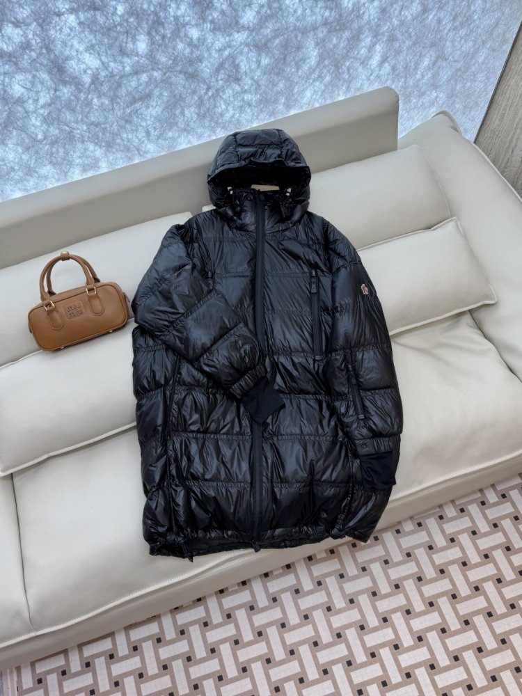 Пуховик женский с капюшоном фото 3