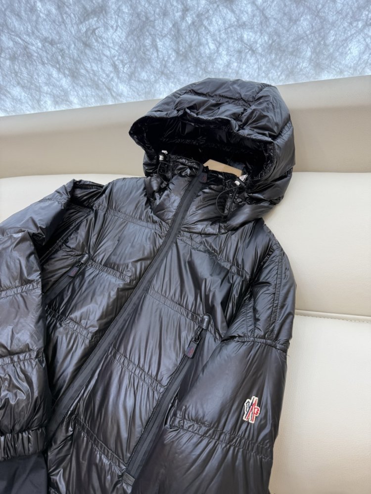 Пуховик женский с капюшоном фото 6