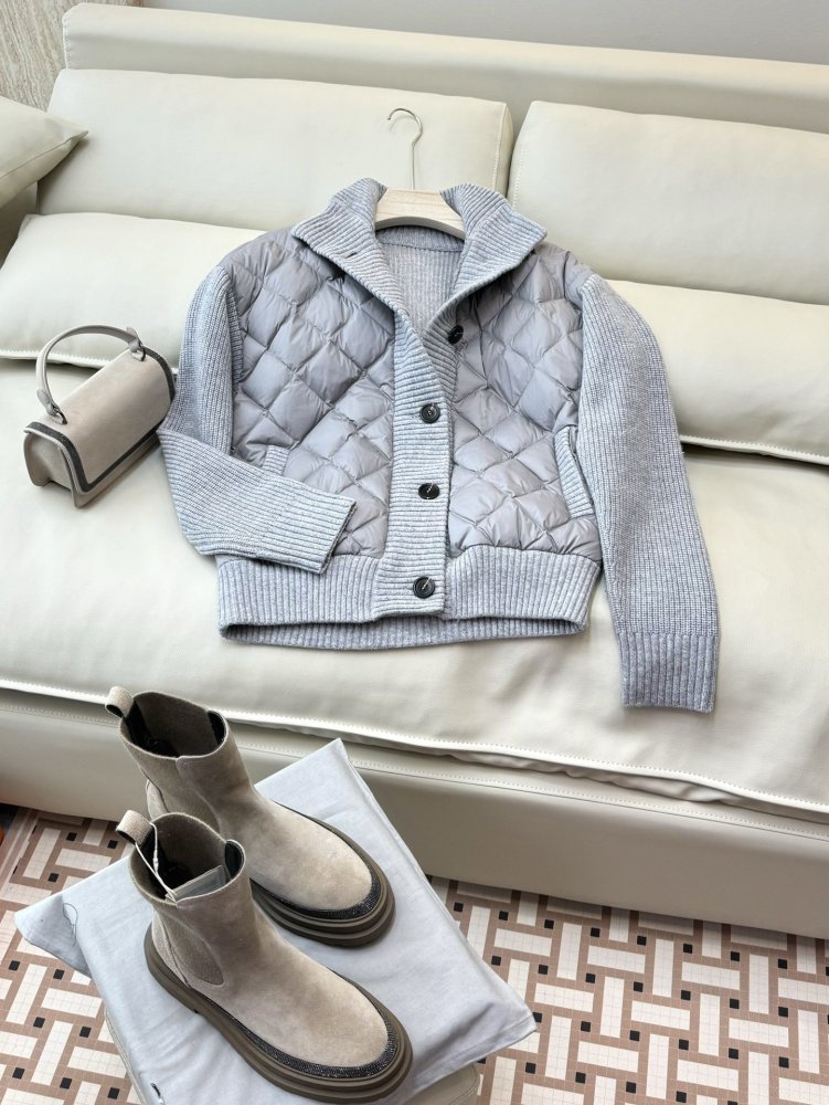 Down jacket female from кашемировыми sleeves фото 3