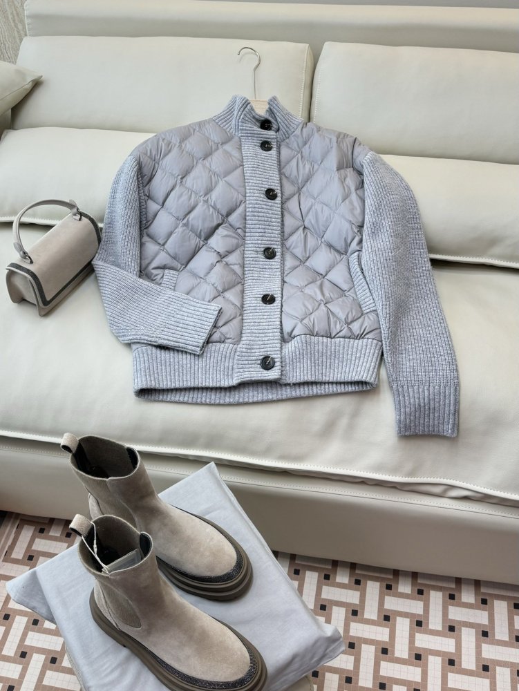 Down jacket female from кашемировыми sleeves фото 5