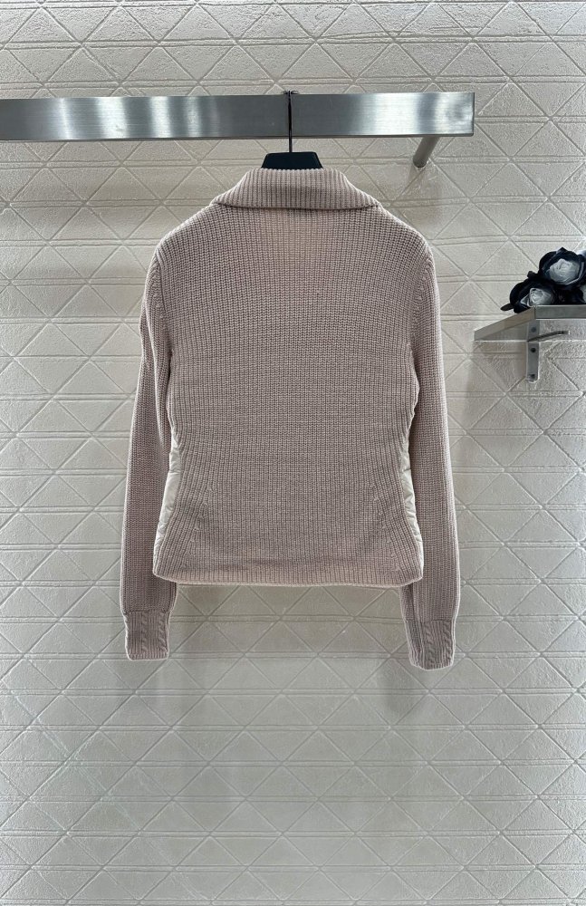 Пуховик женский с шерстяными рукавами фото 2