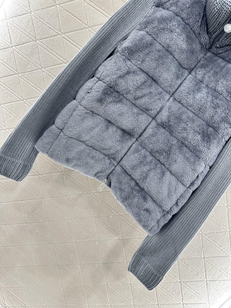 Пуховик женский с шерстяными рукавами фото 5