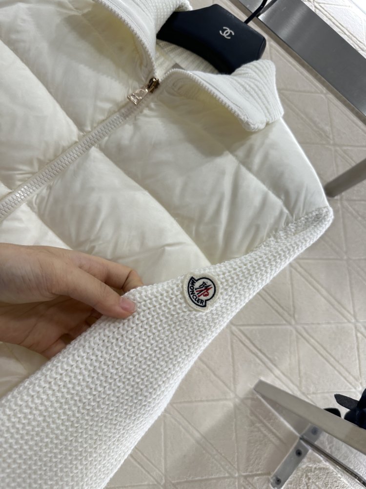 Пуховик женский с шерстяными рукавами фото 6