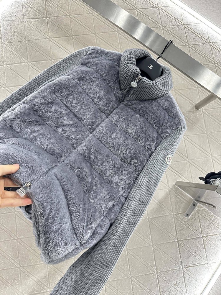 Пуховик женский с шерстяными рукавами фото 8