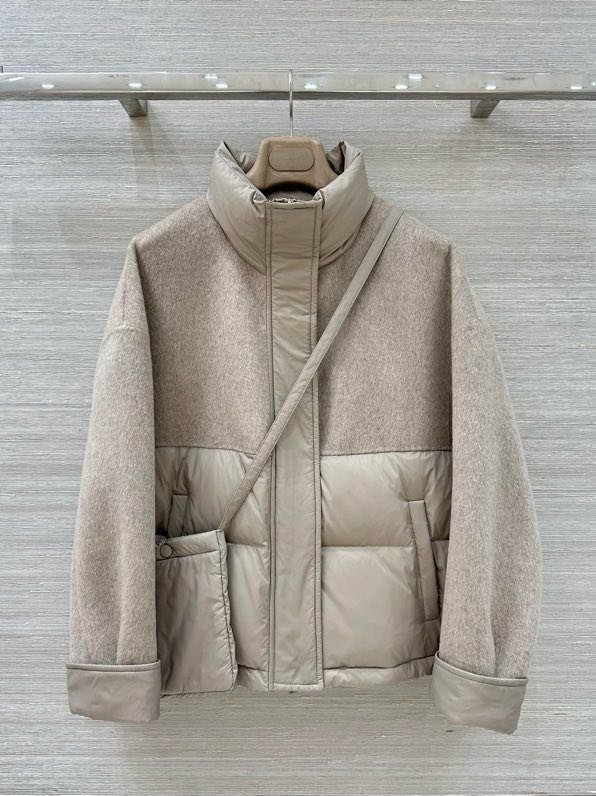 Пуховик женский с сумкой