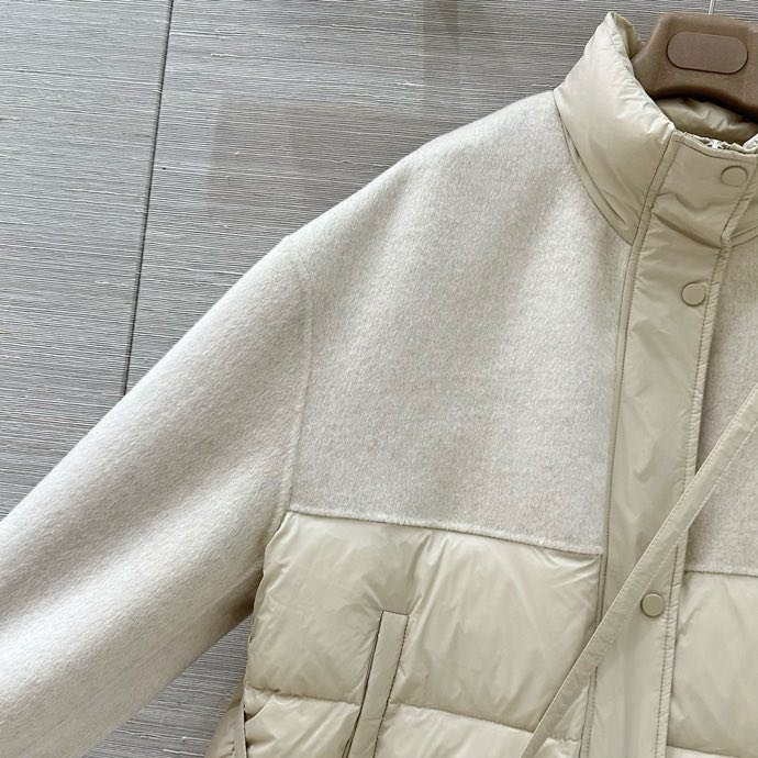 Пуховик женский с сумкой фото 3