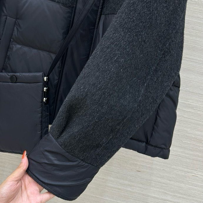 Пуховик женский с сумкой фото 4