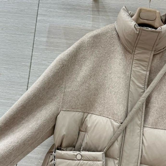 Пуховик женский с сумкой фото 6