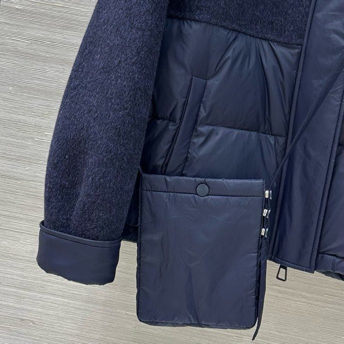 Пуховик женский с сумкой фото 9