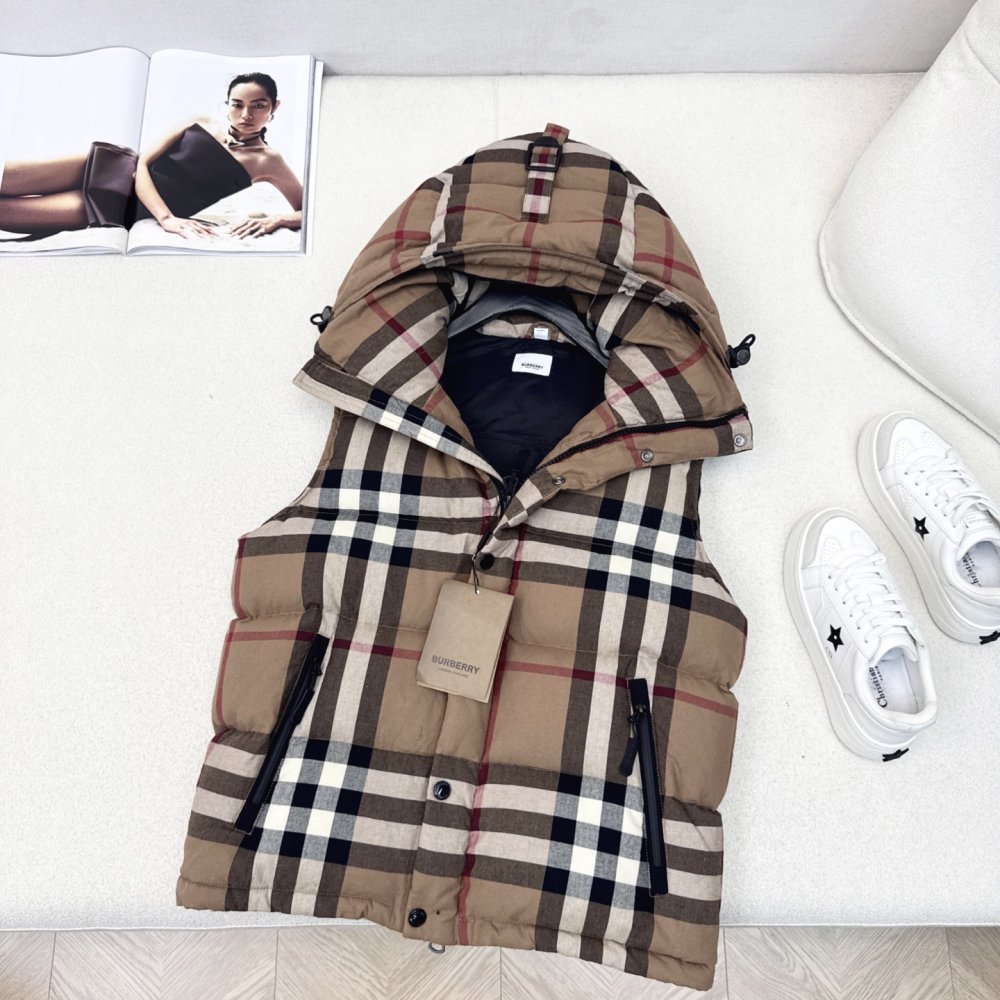 Down jacket female with removable sleeves фото 2