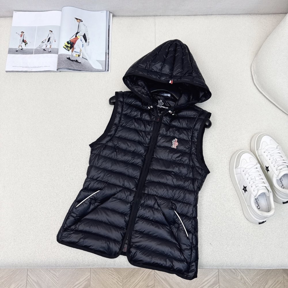 Down jacket female with removable sleeves фото 2