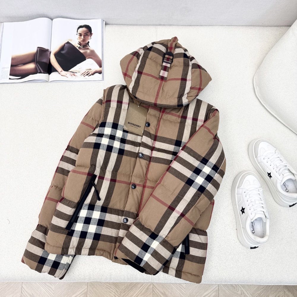 Down jacket female with removable sleeves фото 3