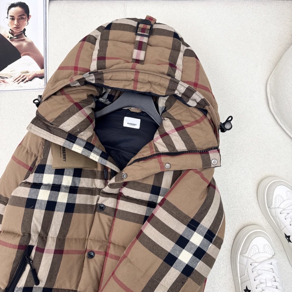 Down jacket female with removable sleeves фото 4