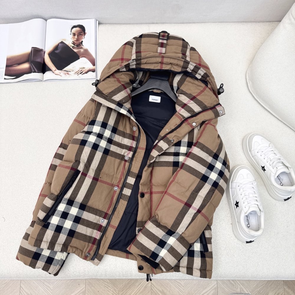 Down jacket female with removable sleeves фото 6