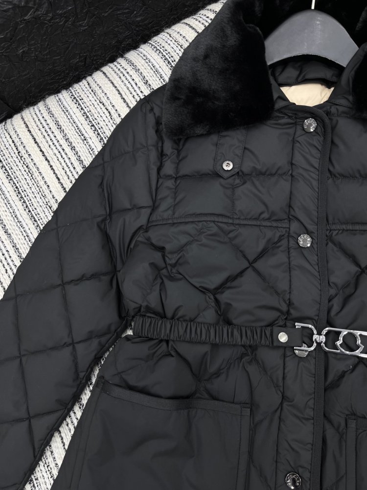 Пуховик жіночий зі съёмным хутряним коміром фото 3