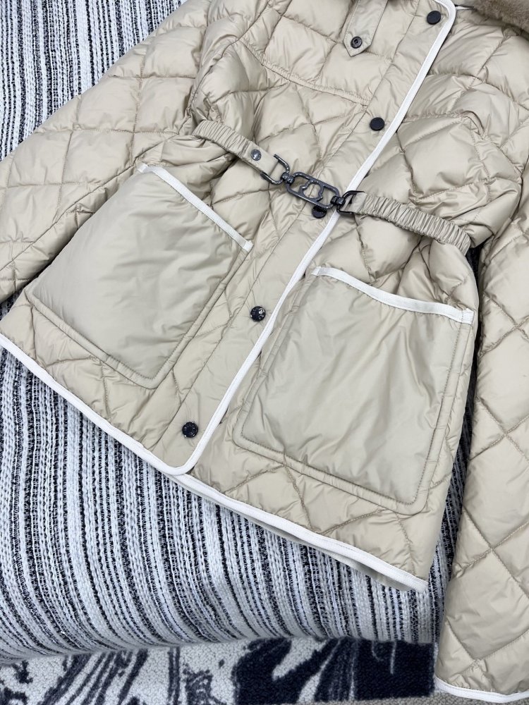 Пуховик жіночий зі съёмным хутряним коміром фото 4