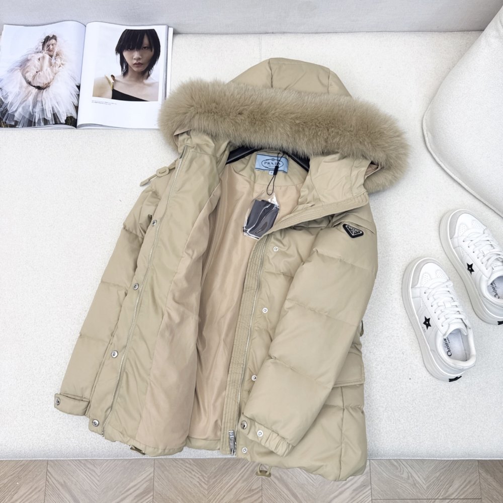 Пуховик женский, воротник капюшона из лисьего меха фото 8