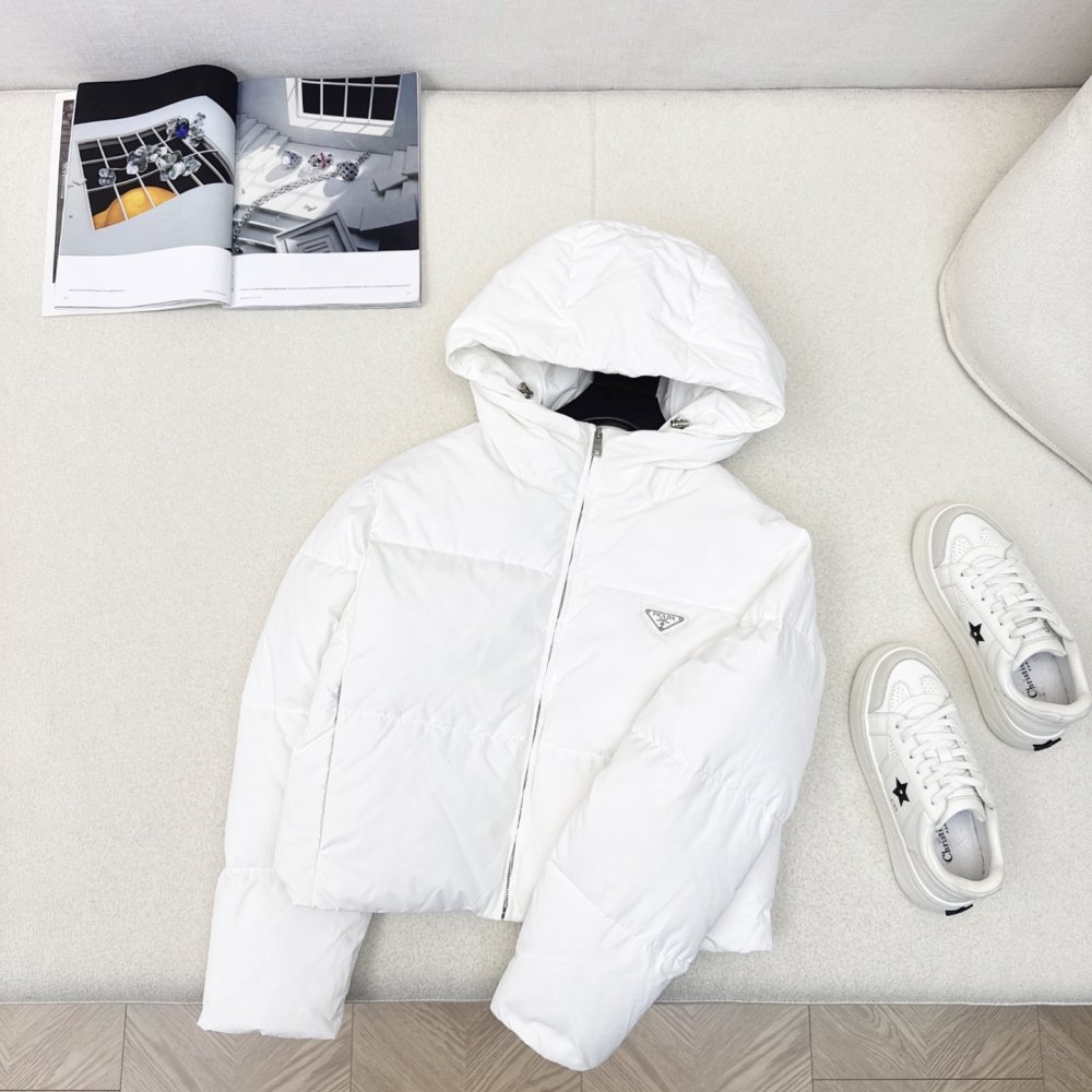 Пуховик женский