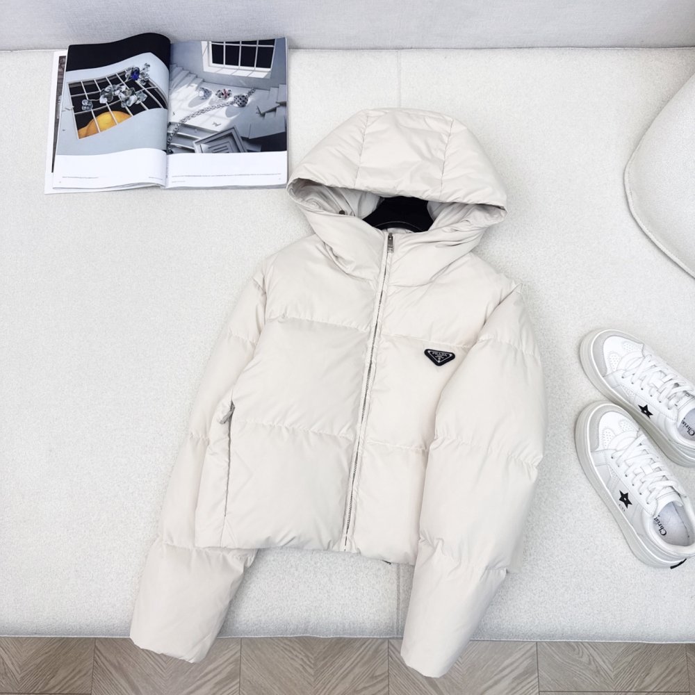 Пуховик женский