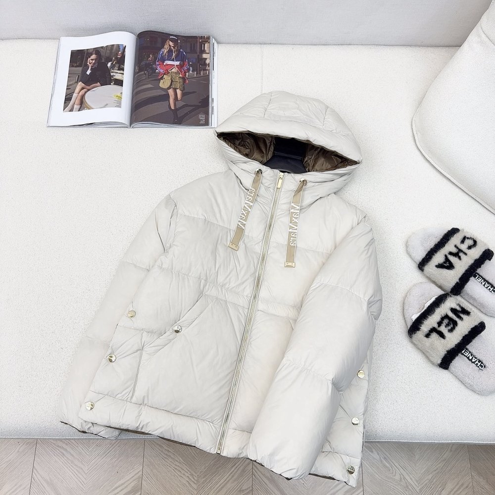 Пуховик жіночий