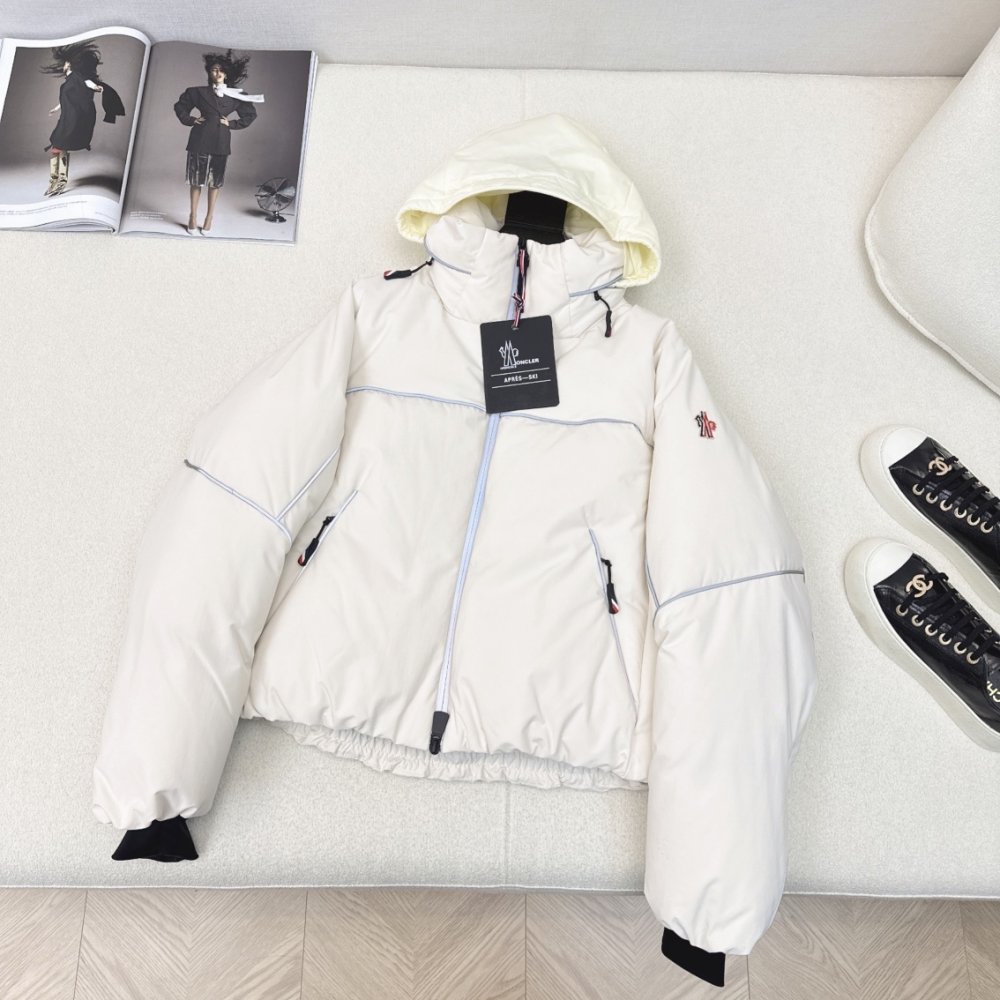 Пуховик женский